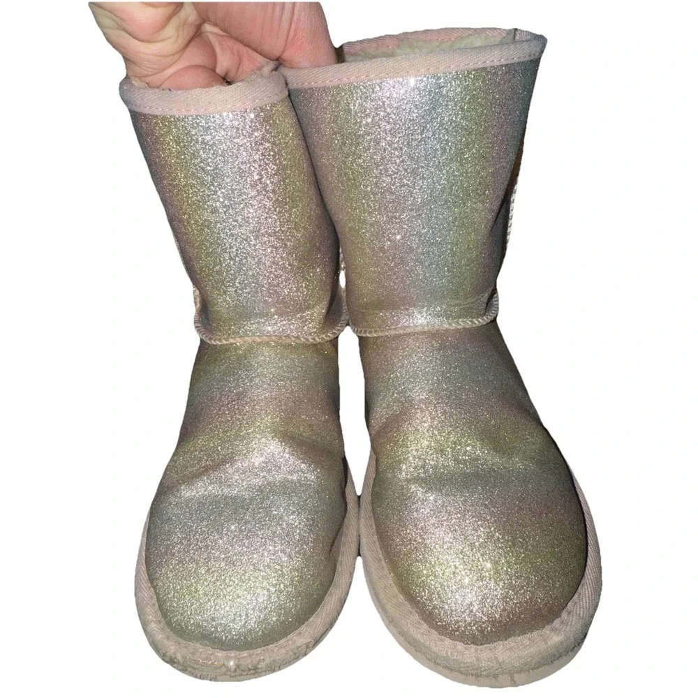 UGG Girls Glitter Boots SN 1130784K - Size 1 Pink - 7-8 Years Old